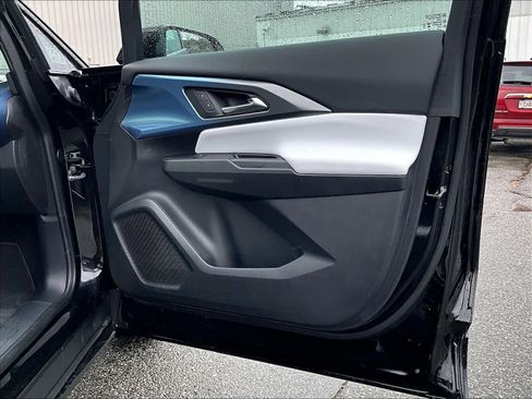 Used 2025 Chevrolet Equinox EV LT image 12