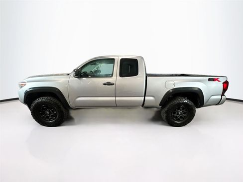 Used 2020 Toyota Tacoma SR w/ SX Package image 23