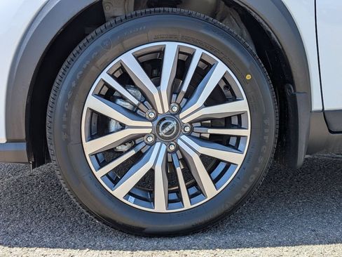 Used 2024 Nissan Kicks SV FWD image 24