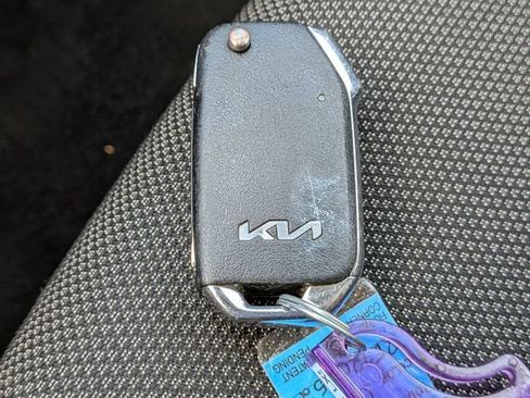Certified 2024 Kia Forte LXS FWD image 29