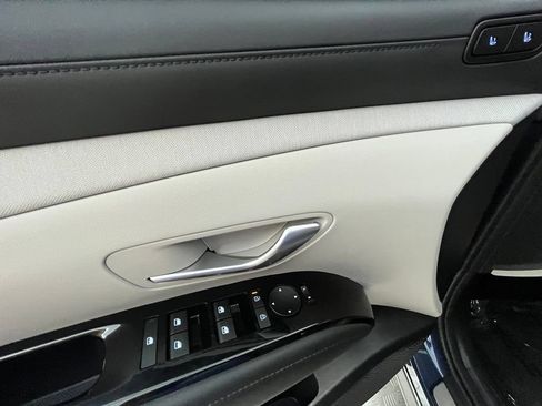 Used 2025 Hyundai Tucson Limited AWD/4WD image 51