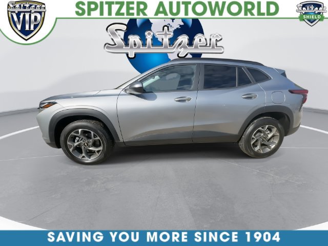 Used 2024 Chevrolet Trax LT FWD image 9