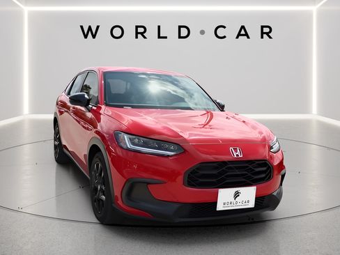 Used 2023 Honda HR-V Sport image 1