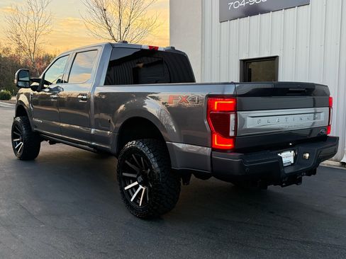 Used 2021 Ford F250 Platinum w/ FX4 Off-Road Package image 4