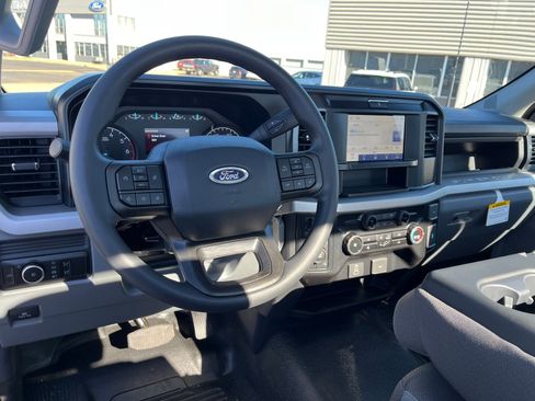 New 2026 Ford F350 XL w/ FX4 Off-Road Package image 16