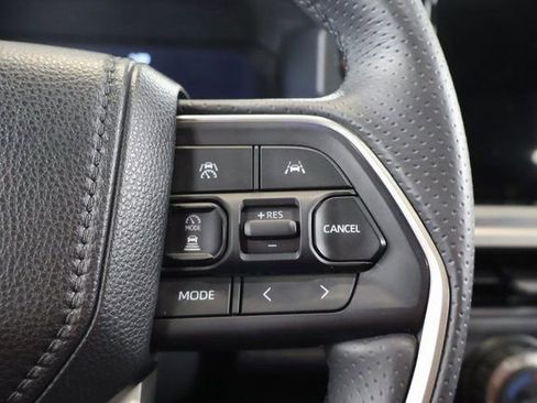 Certified 2026 Toyota 4Runner TRD Off-Road Premium AWD/4WD image 20