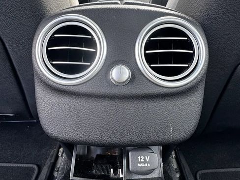 Used 2016 Mercedes-Benz C 300 4MATIC Sedan image 16