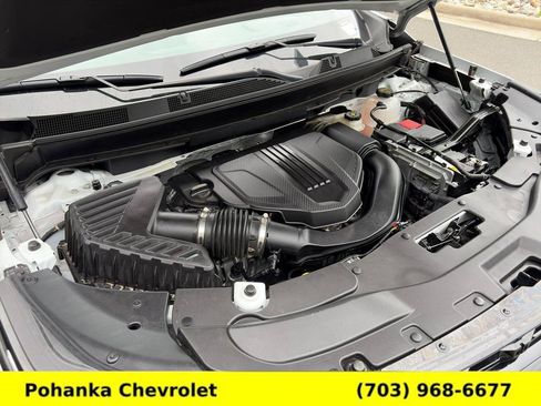 Used 2024 Chevrolet Traverse RS FWD image 36