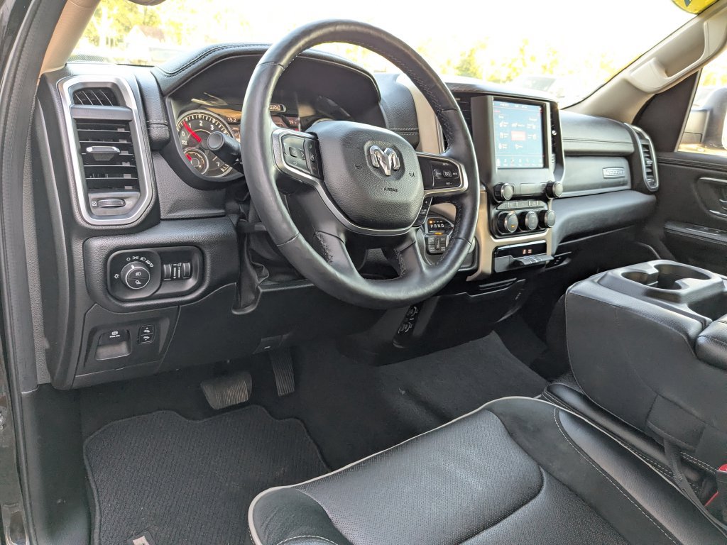Used 2019 RAM 1500 Laramie AWD/4WD image 8
