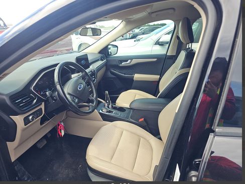 Used 2020 Ford Escape SEL FWD image 5