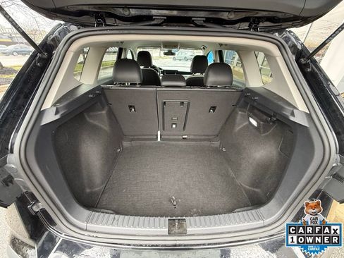 Used 2025 Volkswagen Taos SE image 34