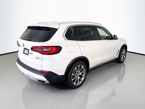 Used 2022 BMW X5 xDrive40i w/ Premium Package image 7