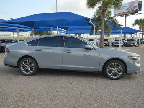 Used 2024 Honda Accord EX-L image 4