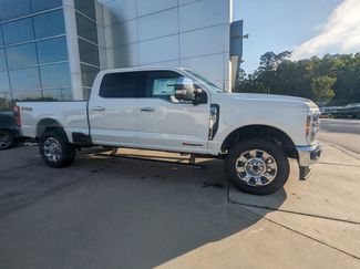 New 2025 Ford F250 Lariat w/ Lariat Ultimate Package video 3