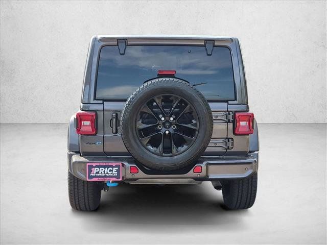Used 2021 Jeep Wrangler Unlimited Sahara AWD/4WD image 7