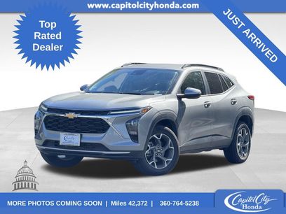 Used 2025 Chevrolet Trax LT
