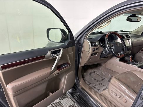 Used 2016 Lexus GX 460 w/ Premium Package AWD/4WD image 11