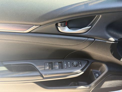 Used 2016 Honda Civic EX-L image 22