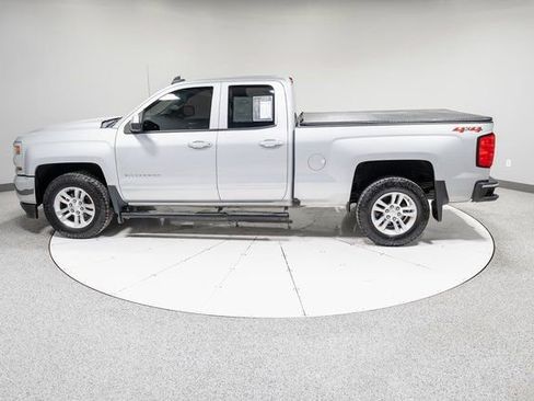 Used 2018 Chevrolet Silverado 1500 LT w/ All Star Edition image 35
