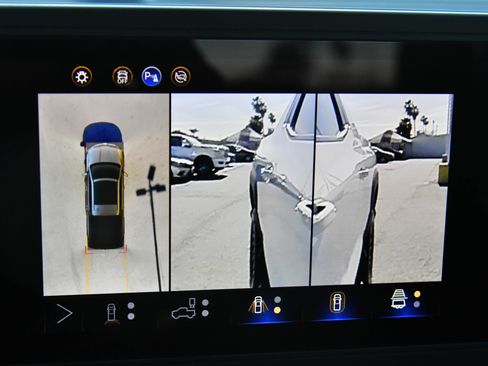 Used 2024 Chevrolet Silverado EV W/T image 22