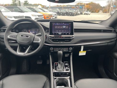 New 2026 Jeep Compass Limited image 17