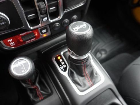 Used 2020 Jeep Wrangler Unlimited Rubicon AWD/4WD image 30