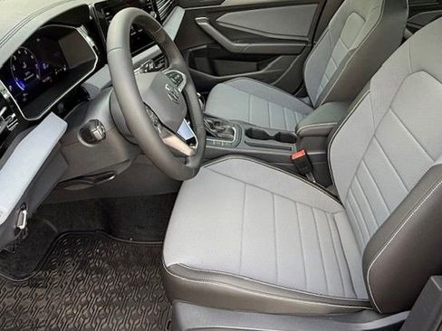 New 2026 Volkswagen Jetta SE image 14