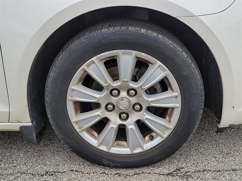 Used 2013 Buick LaCrosse Leather w/ Driver Confidence Package image 5