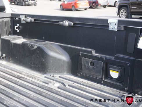 Used 2021 Toyota Tacoma TRD Off-Road w/ Technology Package image 11