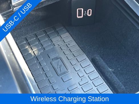 New 2026 Lincoln Corsair Premiere image 11