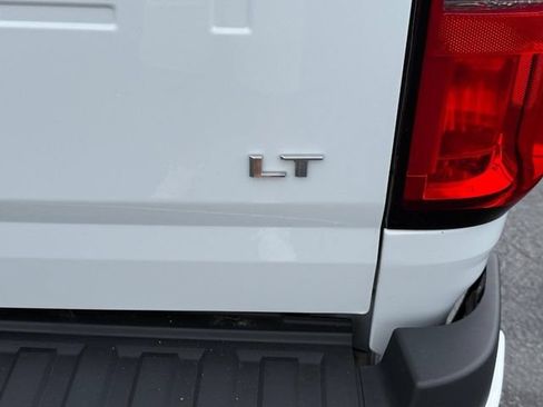 Used 2022 Chevrolet Colorado LT w/ Fleet Safety Package RWD image 6