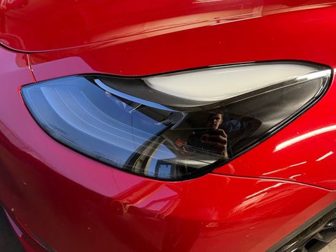 Used 2023 Tesla Model Y Long Range image 30