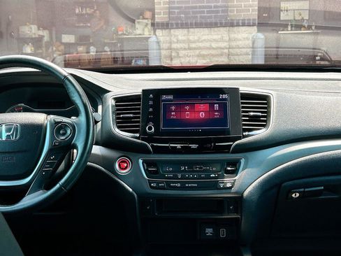 Used 2023 Honda Ridgeline RTL image 17