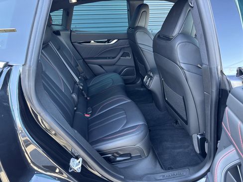 Used 2024 Maserati Levante GT Ultima image 21