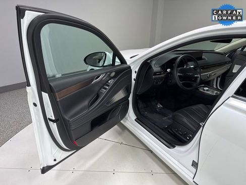 Used 2024 Genesis G80 image 7