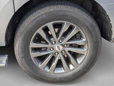Used 2020 Ford Expedition Max Limited RWD image 6