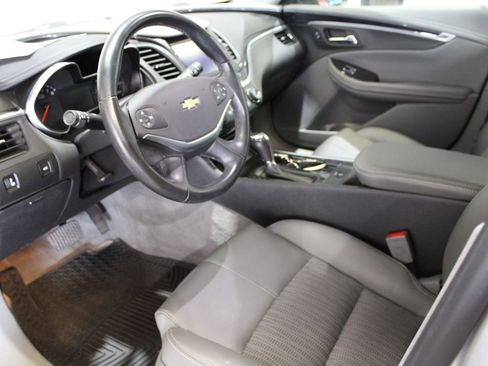 Used 2019 Chevrolet Impala LT image 12