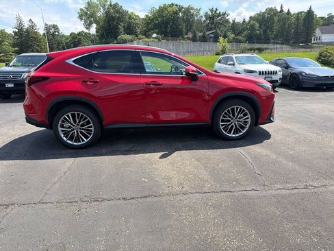 Used 2025 Lexus NX 350h AWD w/ Premium Package image 17