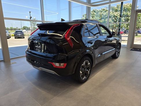 New 2026 Kia Niro Wind FWD image 4