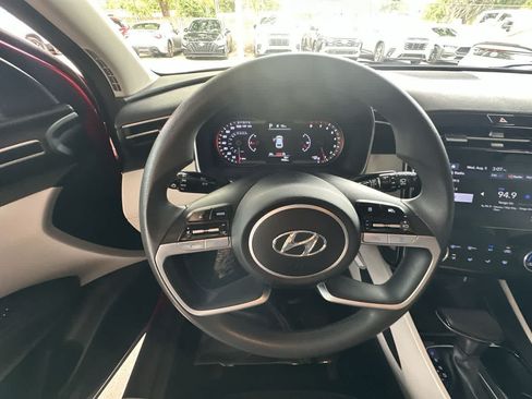 Used 2023 Hyundai Tucson SE FWD image 15