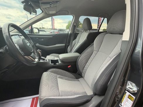 Used 2023 Subaru Outback Premium AWD/4WD image 8