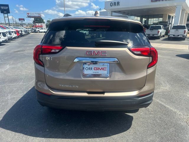 Used 2018 GMC Terrain SLE w/ Driver Convenience Package FWD image 3
