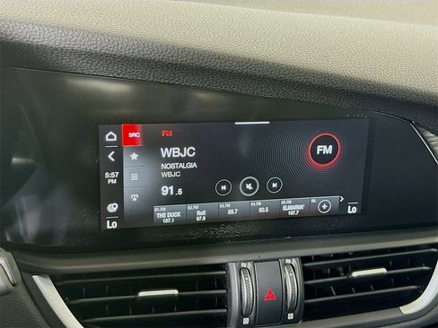 Used 2023 Alfa Romeo Giulia Sprint image 6