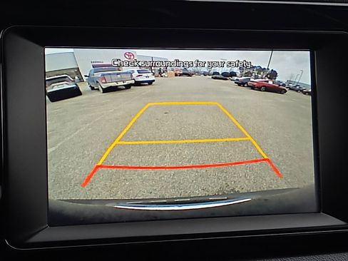 Used 2017 Kia Niro EX image 18