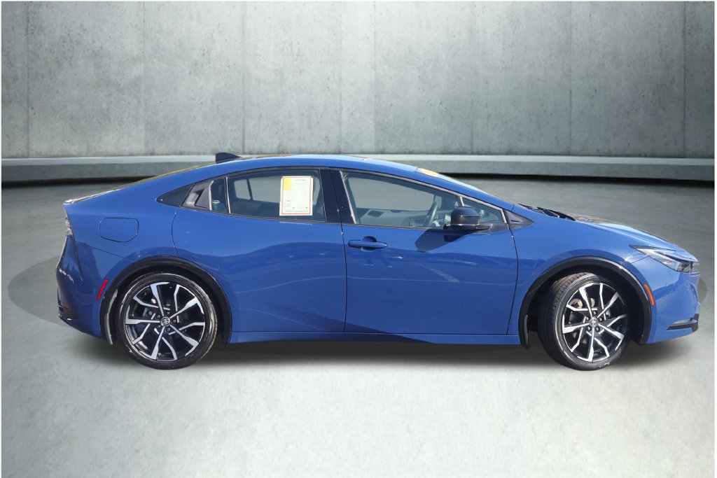Used 2024 Toyota Prius Prime FWD image 24