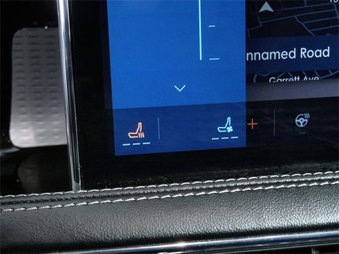 Used 2023 Lincoln Corsair Reserve w/ Equipment Group 202A image 23