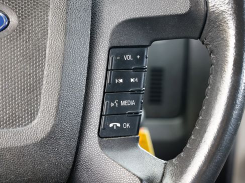 Used 2010 Ford Escape XLT image 27