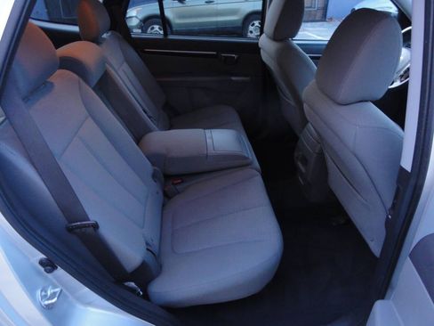 Used 2011 Hyundai Santa Fe GLS image 30