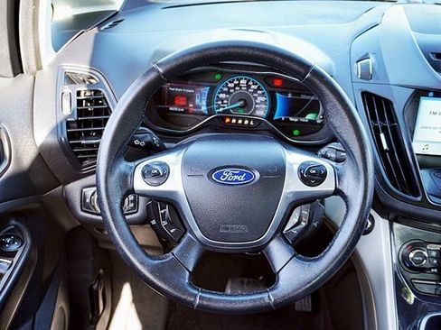 Used 2016 Ford C-MAX Energi FWD image 18