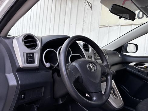 Used 2010 Toyota Matrix image 13